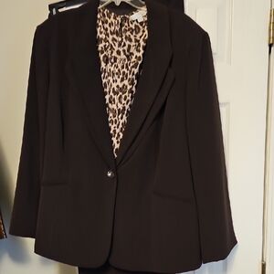 Elegant Brown Women's Pant Suit with matching Blouse